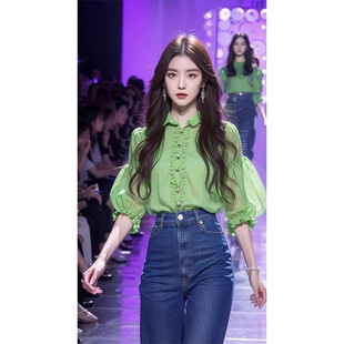 新中式女装2024春款国风上衣女，今年流行漂亮小衫绿色灯笼袖衬衫女