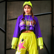 甜酷紫色街舞穿搭hiphop卫衣女，短款露脐拼色长袖爵士舞上衣演出服