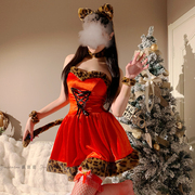 橘味喵：红色毛绒圣诞节制服性感豹纹新年战袍连衣裙秋冬穿搭套装