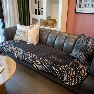 北欧时尚异形沙发垫波浪边设计耐脏坐垫，轻奢高级毛绒防滑沙发巾套