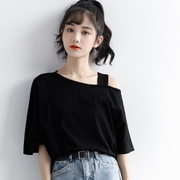 高端韩系黑色短袖T恤女2024夏季设计感吊带漏肩黑色上衣体恤