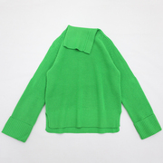祖母绿高领落肩袖前短后长侧边开叉卷边袖设计23秋冬高品质毛衣