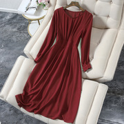 2024年春装大码女装连衣裙，酒红色显瘦胖mm法式中长款裙子