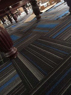 专业地毯施工安装深圳各区办公地毯台球厅地毯酒店宾馆地毯施工