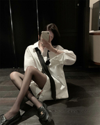 白色polo领带长袖衬衫女装春秋韩版设计感小众衬衣宽松中长款上衣