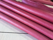 yp019意大利植鞣玫红色缩纹山羊皮真皮箱包，手工diy皮料1.3mm中软