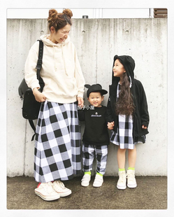 亲子装休闲好穿!日本儿童麻料黑白大格子长裤，+妈妈半身长裙