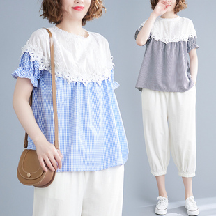 夏季韩版大码宽松圆领套头衬衫女显瘦减龄蕾丝花边拼接格子娃娃衫