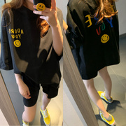韩国2024夏季女装背后彩色字母印花宽松休闲黑色短袖短裤套装