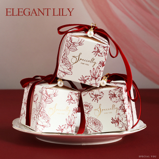 婚礼创意手绘丝绒结婚糖盒红色喜糖盒，网红精致高端小众法式小礼盒