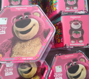 迪士尼草莓熊盲盒水果派对，挂件礼盒玩具毛绒，公仔挂件可爱