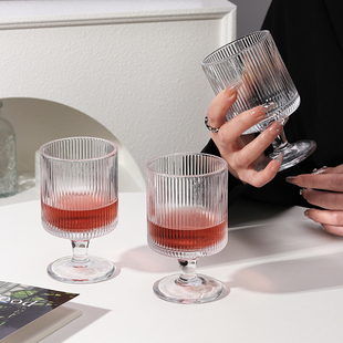 红酒杯轻奢高脚杯微醺小酒杯家用高级感高颜值杯子网红玻璃杯
