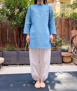 瑜伽谷仓印度传统瑜伽服古典瑜伽服女蓝色亚麻禅修哈他isha上装