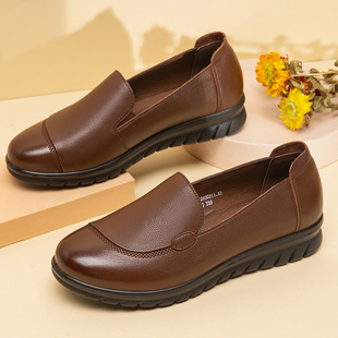 红蜻蜓女鞋秋季防滑软底，皮鞋休闲简约单鞋舒适平跟真皮妈妈鞋