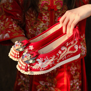 2023秀禾婚鞋红色绣花鞋女款古风，中式平底粗跟不累脚汉服婚鞋