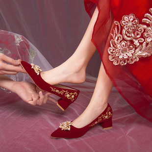 百逸婚鞋新娘鞋秀禾婚纱，两穿2023年中式红色尖头高跟鞋女孕妇