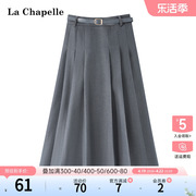 拉夏贝尔lachapelle2024年春夏，女装设计感高腰a字百褶伞裙