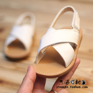 男宝凉鞋1-2-3-4-5岁夏季韩版儿童，鞋子软底防滑女宝宝露趾沙滩鞋