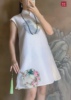 新中式复古国风白色真丝，欧根纱手工苏绣刺绣山水，娃娃裙旗袍连衣裙