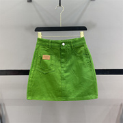 绿色牛仔短裙女2024夏季设计感破口袋，高腰显瘦a字包臀半身裙