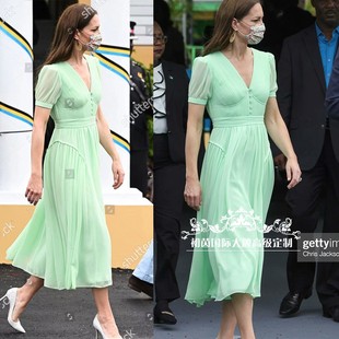 高级定制凯特王妃同款淡绿色雪纺，短袖深v连衣裙，女清新时尚大摆夏
