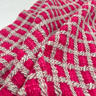 高定秀场款小香风面料玫红色，方格双色编织手工时装羊毛花呢布料