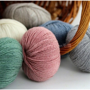 羊毛线中粗山羊绒手工编织棒针织，男女士毛衣，织围巾线100%纯羊毛线