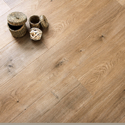 强化复合木地板仿实木，家用防水耐磨卧室，室内地暖环保12mm北欧简约