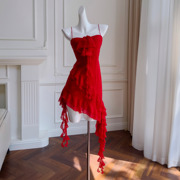 衣阁里拉夏季法式红色，吊带礼服裙不规则，下摆日常连衣裙68046