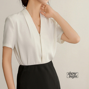 白色v领暗门襟雪纺衬衫，女短袖设计感上衣夏装ol气质职业面试衬衣