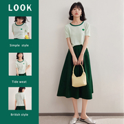 原创休闲绿色套装女2022年女装夏季t恤甜美套装裙两件套洋气