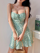 韩国复古小碎花吊带连衣裙，女夏季田园风清新绿，底绑带度假短裙
