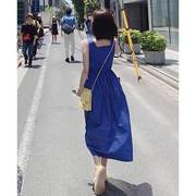 茶歇法式高级感轻熟风长裙2024年背心裙蓝色吊带连衣裙子女夏