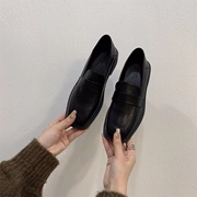 复古英伦风小皮鞋，低跟黑色秋冬乐福鞋，2024女鞋设计感小众单鞋