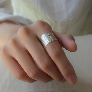 原创手工纯银指环990足银时尚，云丝纹宽版锤纹戒指，男女开口食指戒