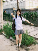 日系学院风褶皱蓝色短袖衬衫女夏季温柔甜美独特别致衬衣外穿