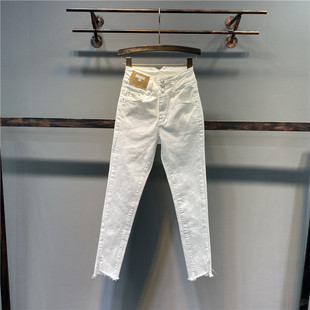 白色简约小脚牛仔裤，女高腰休闲2024春季贴标排扣紧身铅笔长裤
