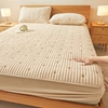 A类加厚牛奶绒夹棉床笠罩席梦思床垫保护套家用单双人宝宝绒床罩