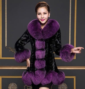 2023年拼貂女狐狸毛领，水貂大衣皮草外套，紫黑色时尚女皮草
