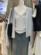 十三行2024年春季韩版修身两件套拼蕾丝吊带+珍珠扣针织开衫