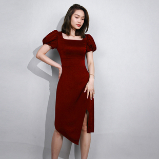 韩国进口缎面墨绿色酒红色泡泡袖设计感不规则裙摆方领连衣裙