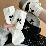 白色袜子女纯棉夏季薄款ins潮，纯色日系少女，miu系后跟蝴蝶结堆堆袜