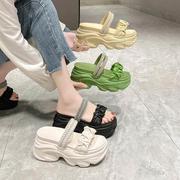 流行夏季拖鞋韩版双穿厚底松糕一字高跟坡跟褶皱凉拖鞋圆头