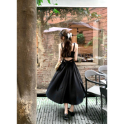 q女家版型小黑裙，法式黑色吊带连衣裙女小个子，赫本风长裙2024春