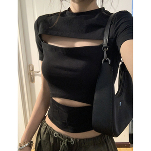 黑色镂空短袖t恤女夏设计(夏设计)感小众，美式短款chic甜辣妹修身显瘦上衣