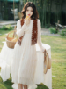 法式波西米亚风沙滩裙刺绣马甲白色压褶度假长裙超仙收腰两件套