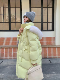 柠檬黄色羽绒服女中长款2023年冬季宽松可爱保暖90白鸭绒外套