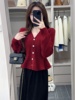 名媛气质红色v领毛衣针织衫，女2024新年秋冬款高级感修身短款上衣