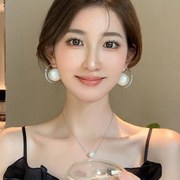 银针C形大珍珠耳钉女小众设计感法式夸张耳环2024年气质耳饰