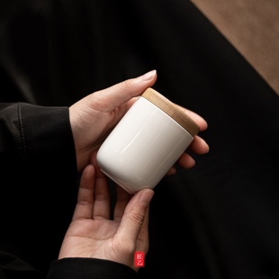 陶瓷茶叶罐密封花茶仓，干果小号旅行竹盖便携储存罐，药香粉调味白瓷